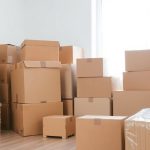 تصویری از جعبههای اسباب کشی مرتب و بدون آسیب